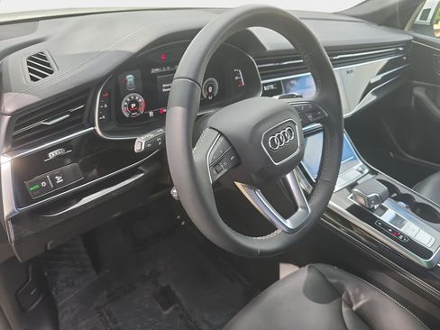 Certified 2025 Audi Q8 Premium Plus w/ Premium Plus Package AWD/4WD image 26