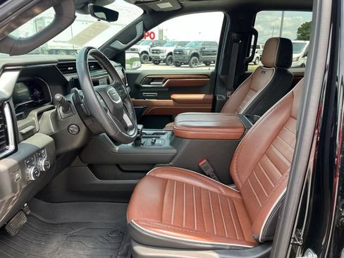 Used 2024 GMC Sierra 1500 Denali Ultimate AWD/4WD image 5