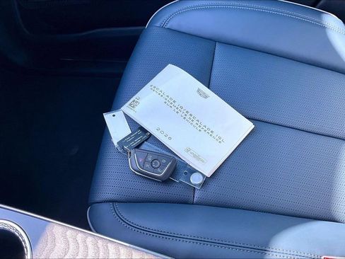 Certified 2026 Cadillac Escalade IQL Luxury AWD/4WD image 36