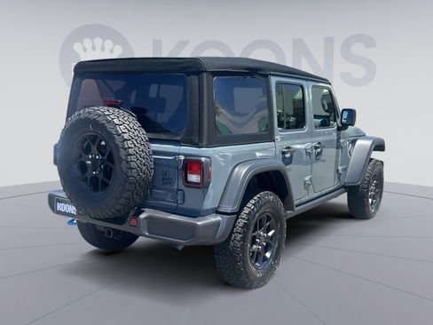 Used 2024 Jeep Wrangler Unlimited AWD/4WD image 11