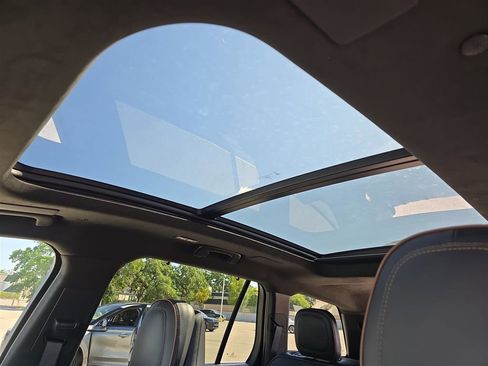 Used 2025 Lincoln Aviator Black Label image 25