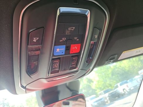 Used 2025 Jeep Grand Cherokee L Laredo w/ Luxury Tech Group I image 22