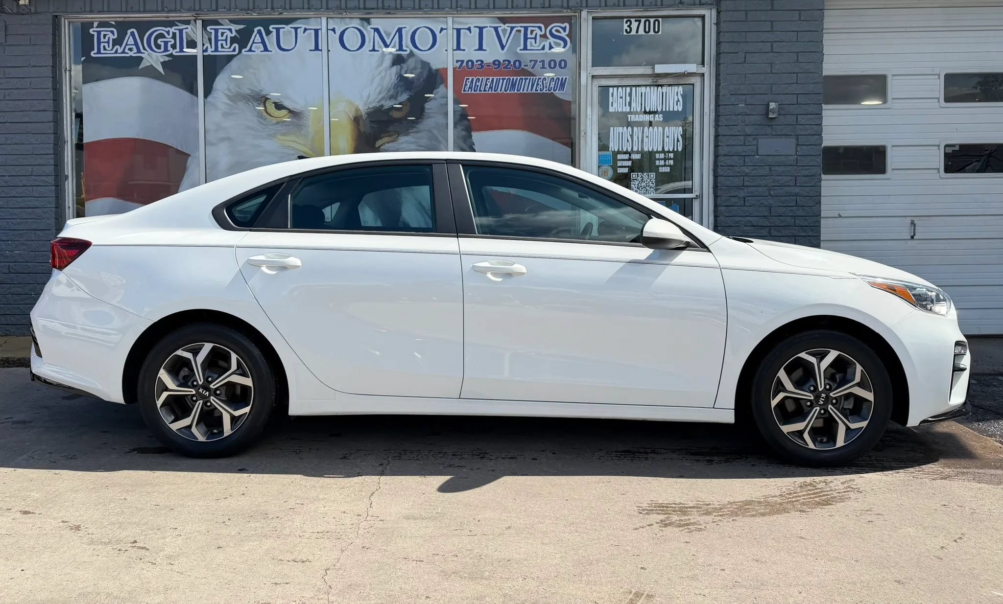 Used 2020 Kia Forte LXS FWD image 2