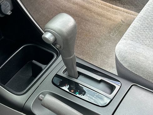 Used 2003 Toyota Camry LE image 17