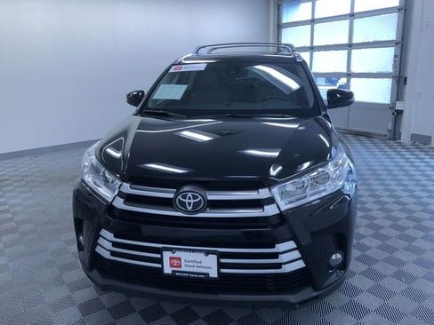 Certified 2019 Toyota Highlander XLE AWD/4WD image 14