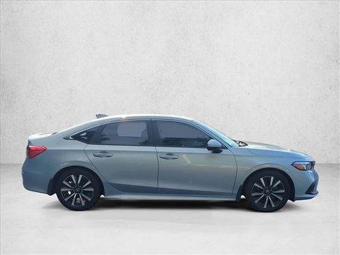 Used 2022 Honda Civic EX image 4