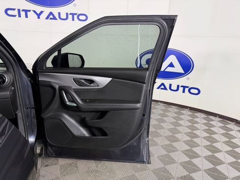 Used 2022 Chevrolet Blazer LT image 13