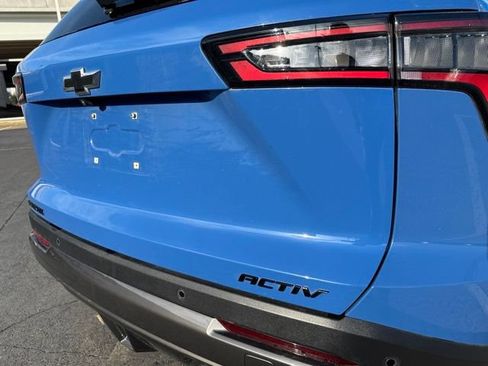 Used 2025 Chevrolet Equinox ACTIV w/ Safety and Technology Package FWD image 6