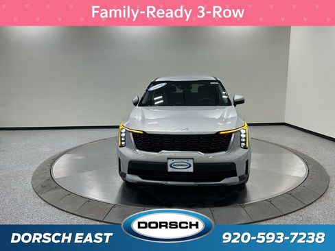 New 2026 Kia Sorento LX image 2