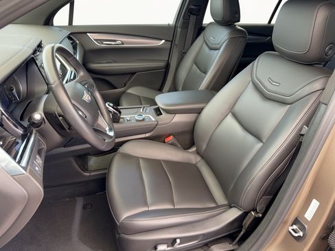 Used 2023 Cadillac XT6 Luxury FWD image 5