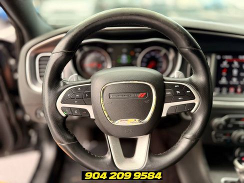 Used 2018 Dodge Charger R/T RWD image 15