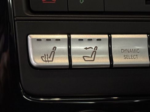 Certified 2020 Mercedes-Benz SLC 43 AMG image 32