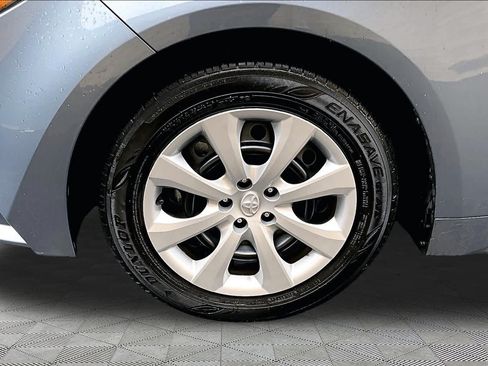 Used 2024 Toyota Corolla LE FWD image 11