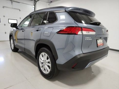 Certified 2024 Toyota Corolla Cross LE AWD/4WD image 9