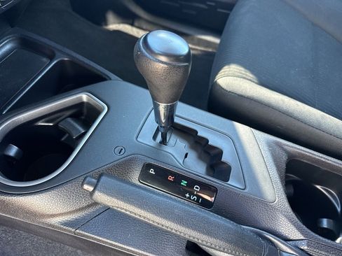 Used 2016 Toyota RAV4 LE image 30