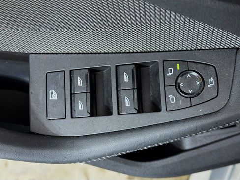 Used 2025 BMW 228i xDrive w/ Technology Package image 27