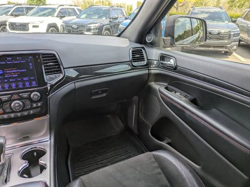 Used 2020 Jeep Grand Cherokee Trailhawk image 18