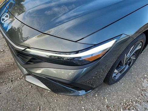 New 2025 Hyundai Elantra SEL w/ Cargo Package image 6