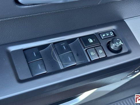 Used 2024 Toyota Tundra Platinum image 12