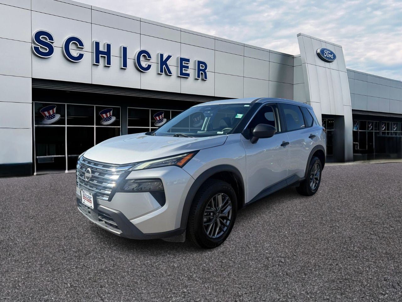 Used 2024 Nissan Rogue S AWD/4WD image 4