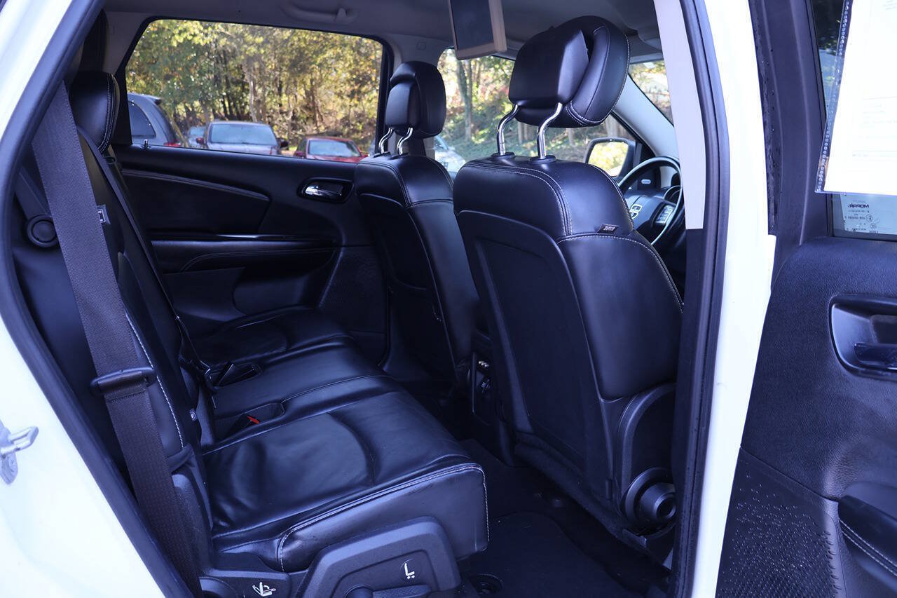 Used 2016 Dodge Journey Crossroad w/ Rear Seat Video Group I FWD image 25