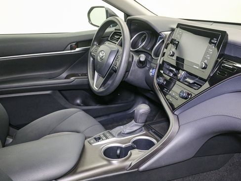 Used 2024 Toyota Camry LE FWD image 18