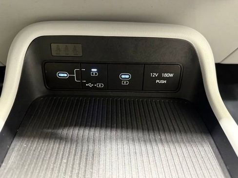 Used 2024 Hyundai Kona SEL image 34