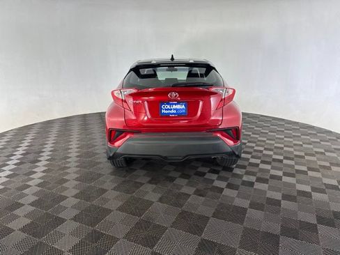 Used 2020 Toyota C-HR XLE FWD image 8