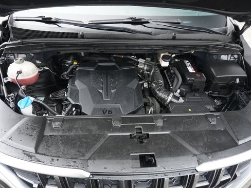 Used 2022 Kia Carnival LX image 21