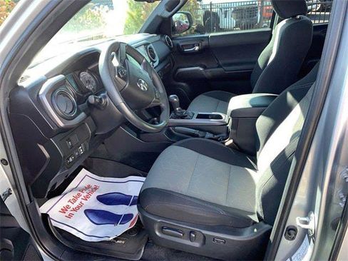 Certified 2021 Toyota Tacoma TRD Off-Road image 12