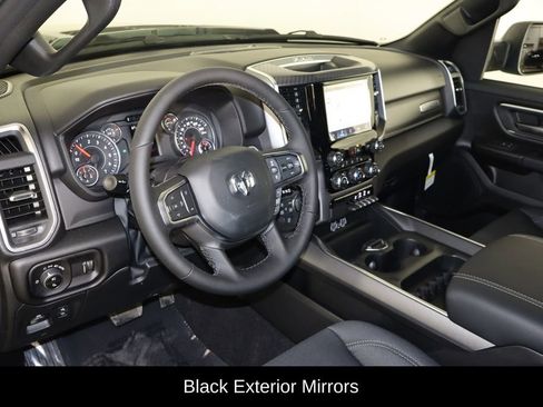 New 2026 RAM 1500 4x4 Crew Cab image 25