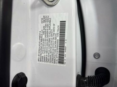 Certified 2024 Honda Ridgeline RTL image 38