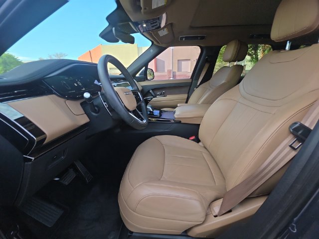 Used 2024 Land Rover Range Rover Sport SE AWD/4WD image 19