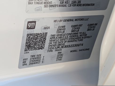 Used 2025 Chevrolet Silverado 1500 High Country AWD/4WD image 42