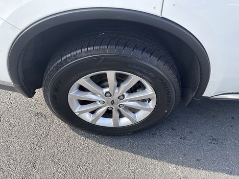 Used 2024 Dodge Durango SXT image 11