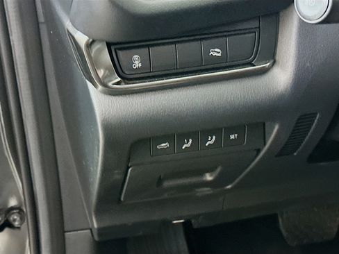 Used 2022 MAZDA CX-30 AWD 2.5 S w/ Premium Package image 17