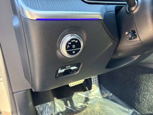 Certified 2023 Mercedes-Benz C 300 Sedan image 17