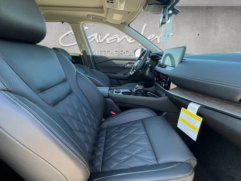 New 2026 Nissan Rogue Platinum AWD/4WD image 25