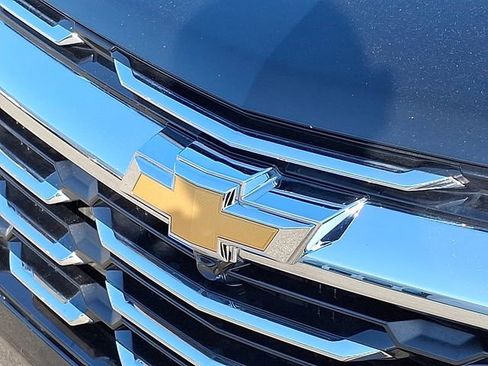 Used 2025 Chevrolet Equinox LT FWD image 27