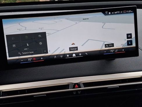 Used 2024 BMW iX xDrive50 w/ Premium Package image 23