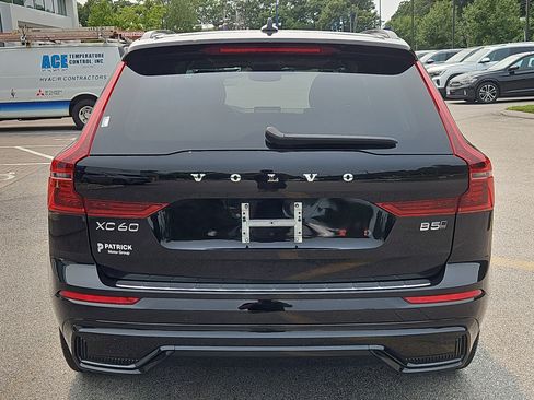 Used 2026 Volvo XC60 B5 Plus w/ Protection Package Premier AWD/4WD image 27