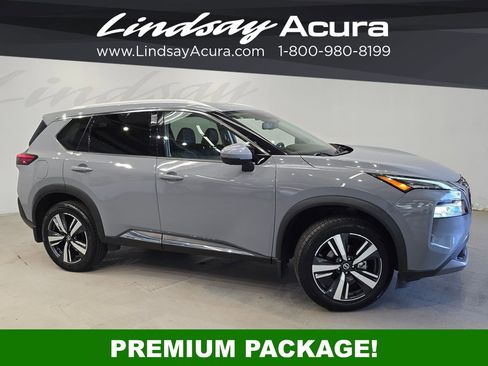 Used 2021 Nissan Rogue SL w/ Premium Package AWD/4WD image 3