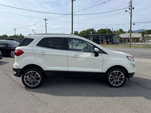 Used 2020 Ford EcoSport Titanium AWD/4WD image 4