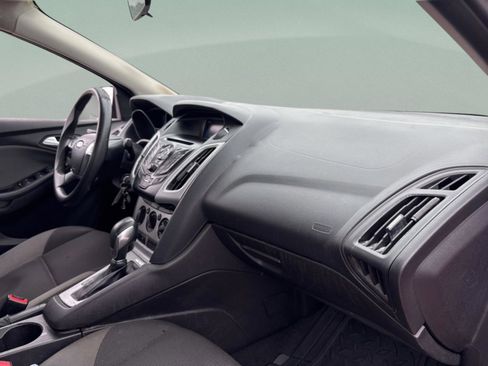 Used 2014 Ford Focus SE image 26