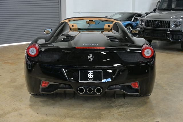 Used 2013 Ferrari 458 Spider RWD image 4