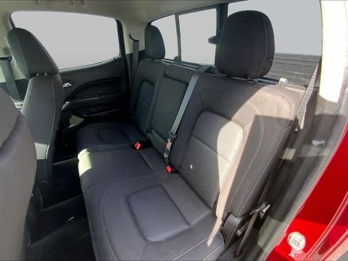 Used 2021 Chevrolet Colorado LT w/ Safety Package RWD image 21