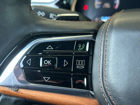 Used 2023 Jeep Grand Cherokee L Summit AWD/4WD image 28
