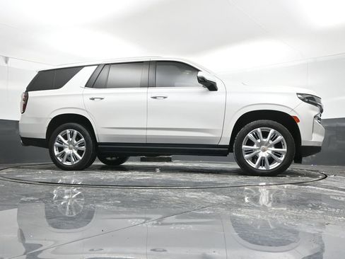 Used 2021 Chevrolet Tahoe High Country w/ Premium Package image 19