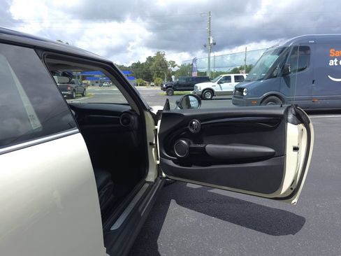 Used 2015 MINI Cooper S FWD image 13