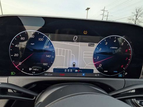 Used 2025 Mercedes-Benz E 450 4MATIC Sedan image 12